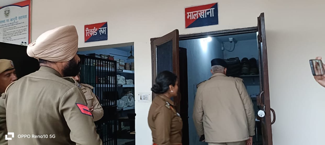 Superintendent of Police did surprise inspection of Sadar Police Station