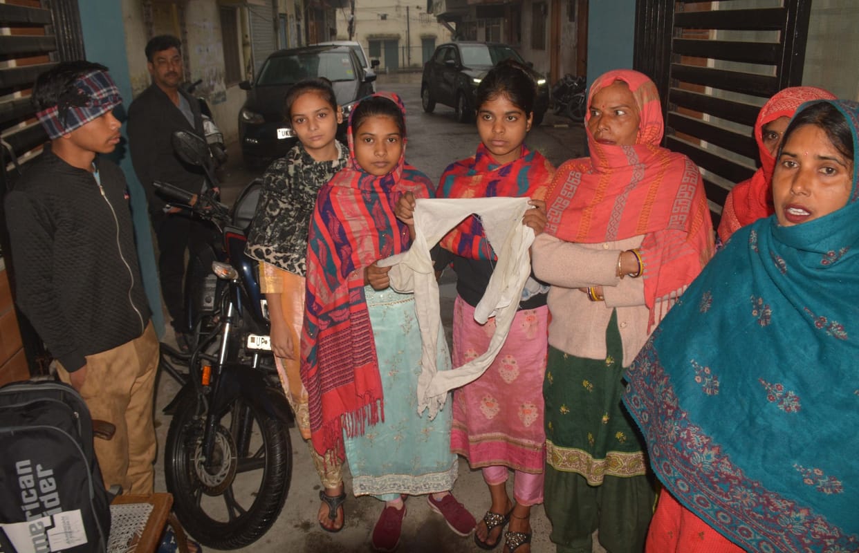 Student assaulted, family members create ruckus at college gate