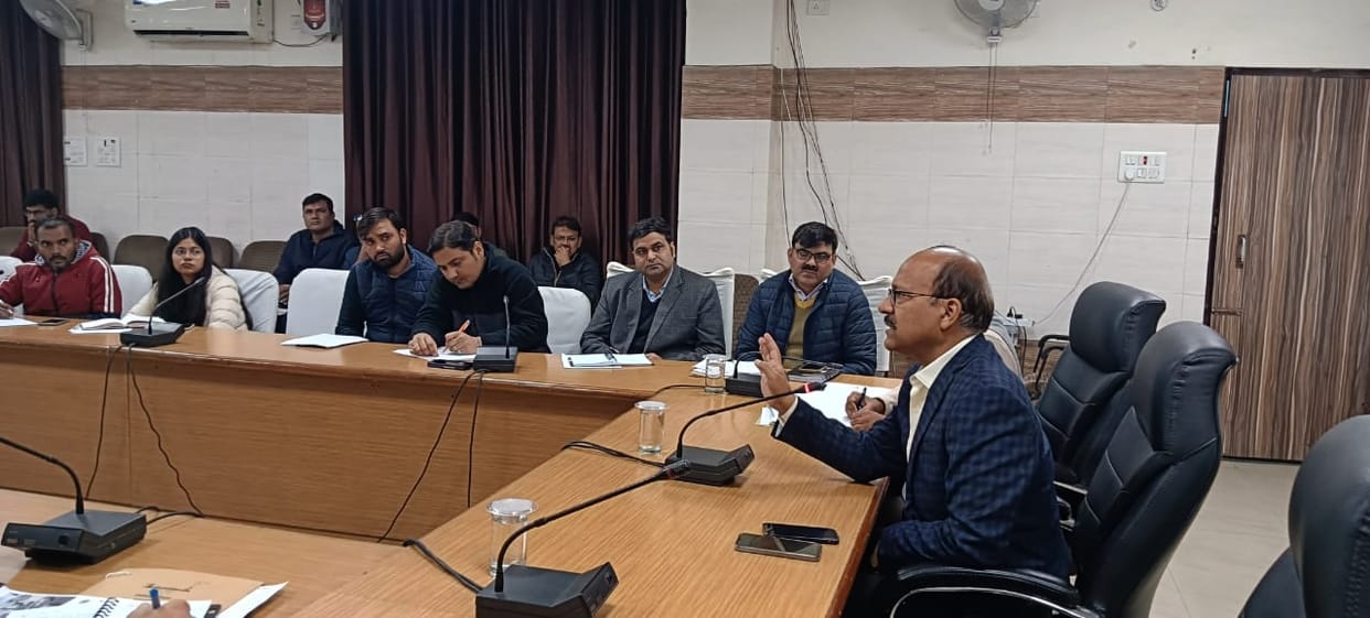 Ganga Ghat and Parikrama Marg works should be completed speedily: DM