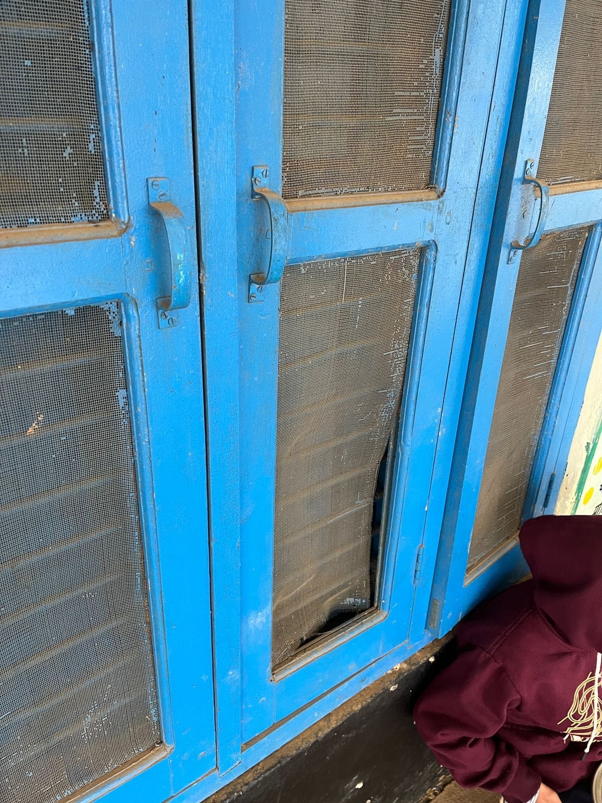 Broken windows and doors in schools will be repaired

Cold is bothering students due to lack of dual desks