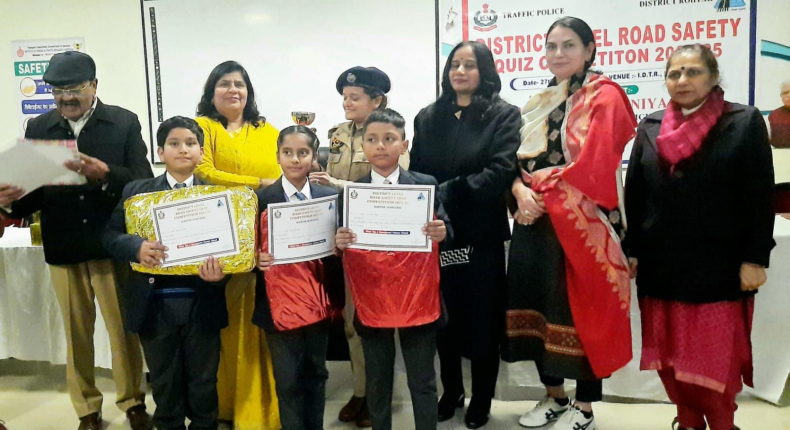 Model School Got First Place In Road Safety Quiz - Rohtak News - Rohtak 