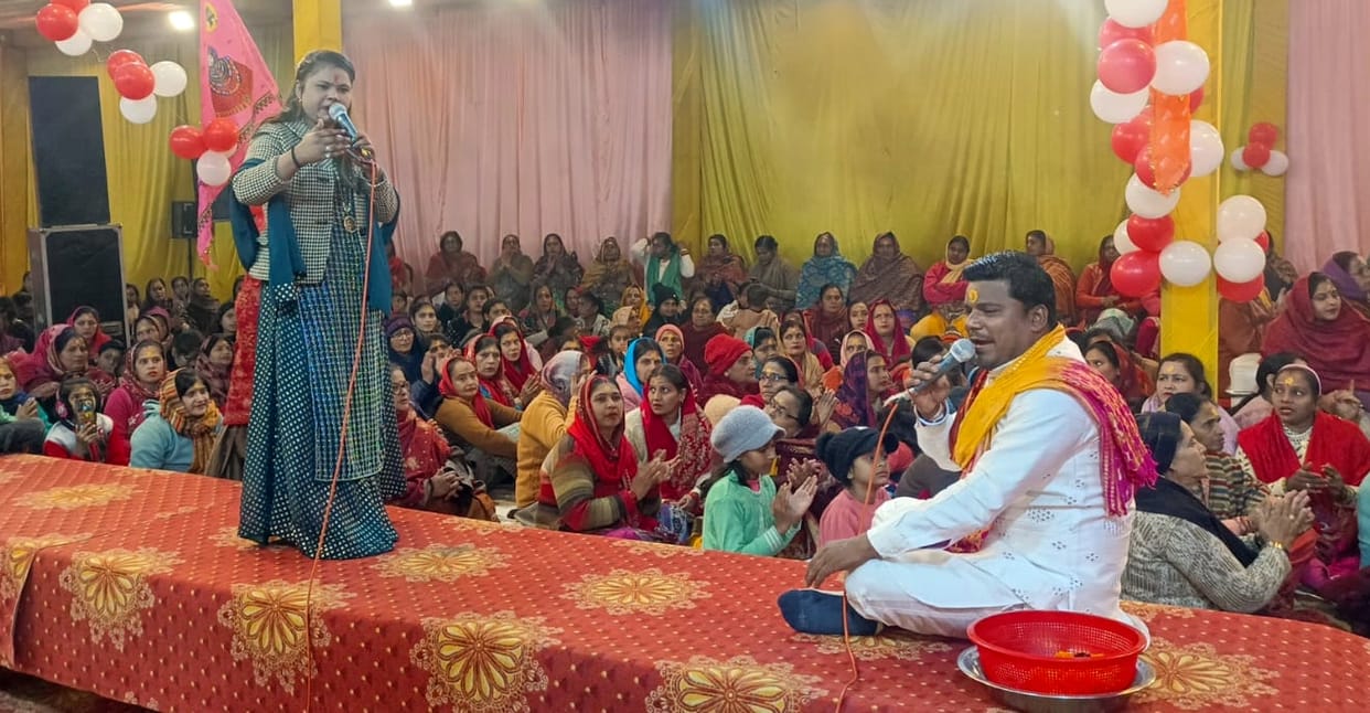 ...I have a relationship with Shyam, devotees danced on the bhajan