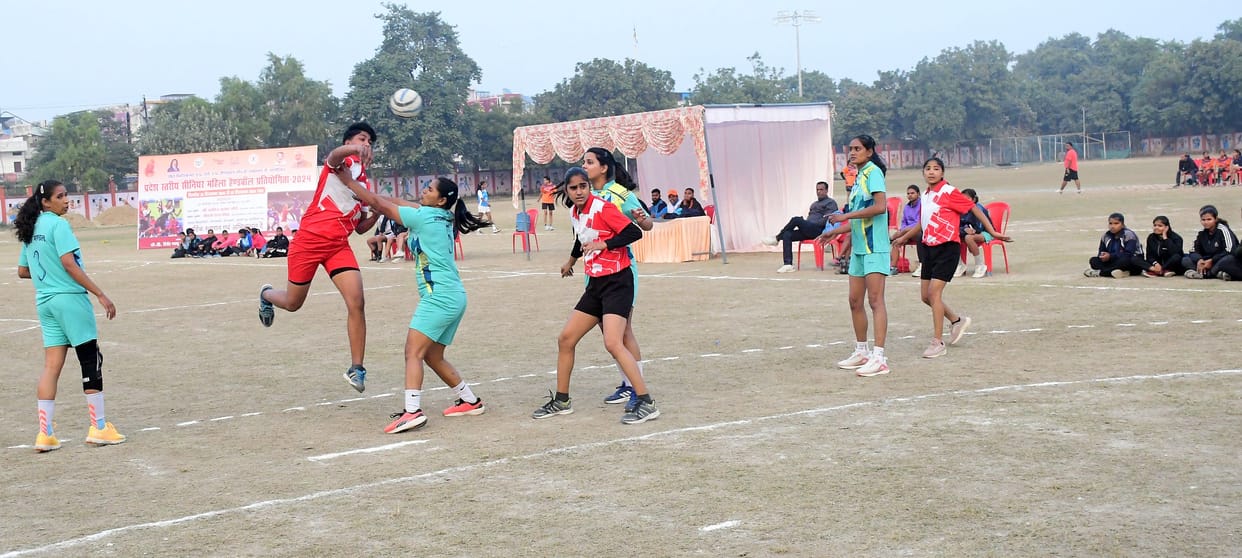 Ayodhya and Basti division won the match