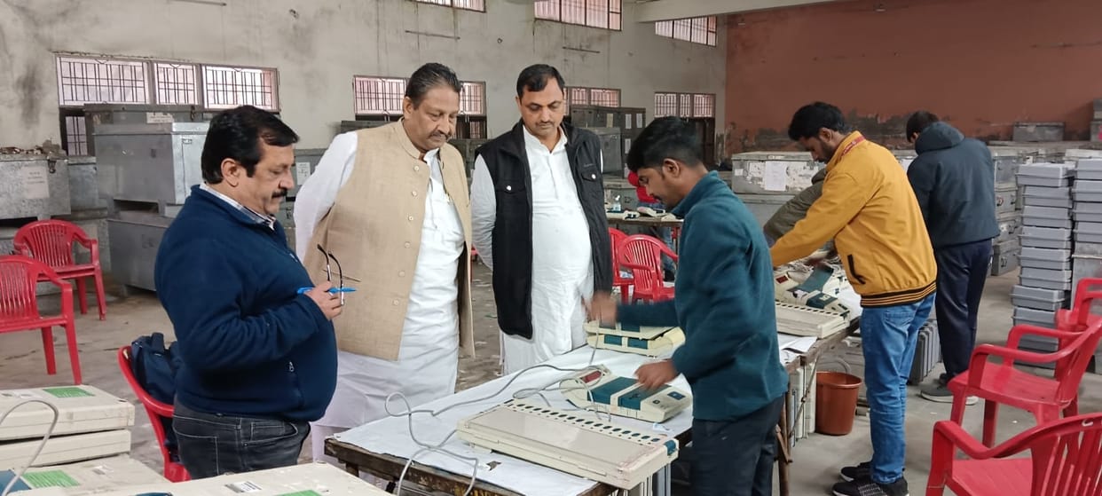 Mayor by-election: Expert team begins EVM inspection, 10 found faulty