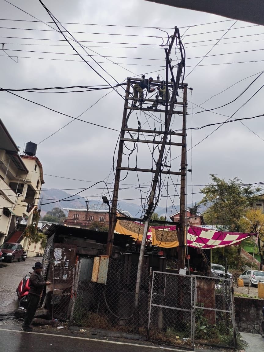 There is darkness in the villages due to transformer failure, people got worried