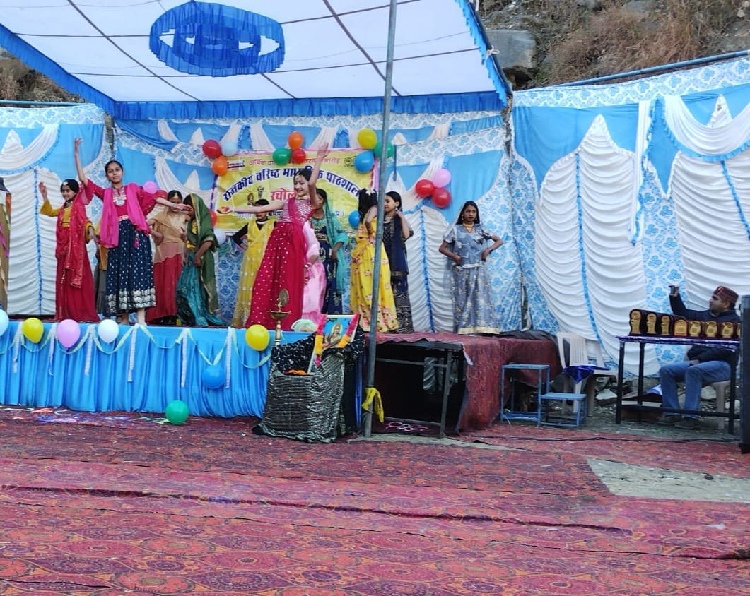 Sandhya awarded the title of Student of the Year