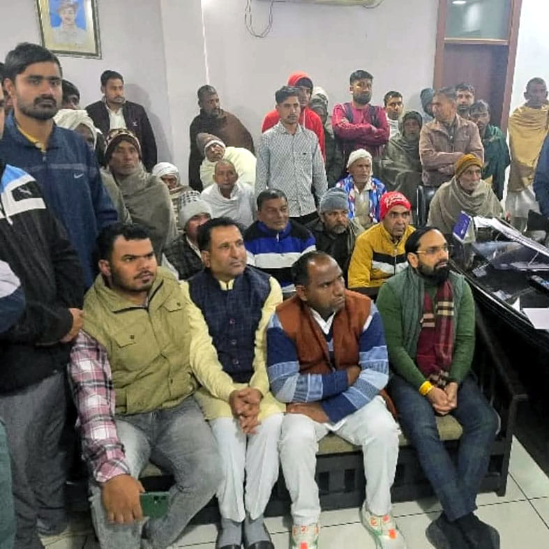 MLA listened to Mann Ki Baat with villagers
