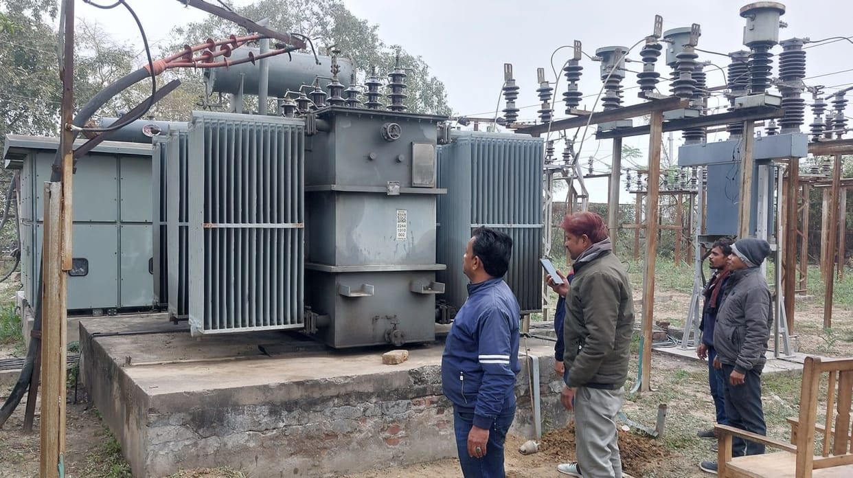 Electricity remained disrupted in many areas due to rain, people worried