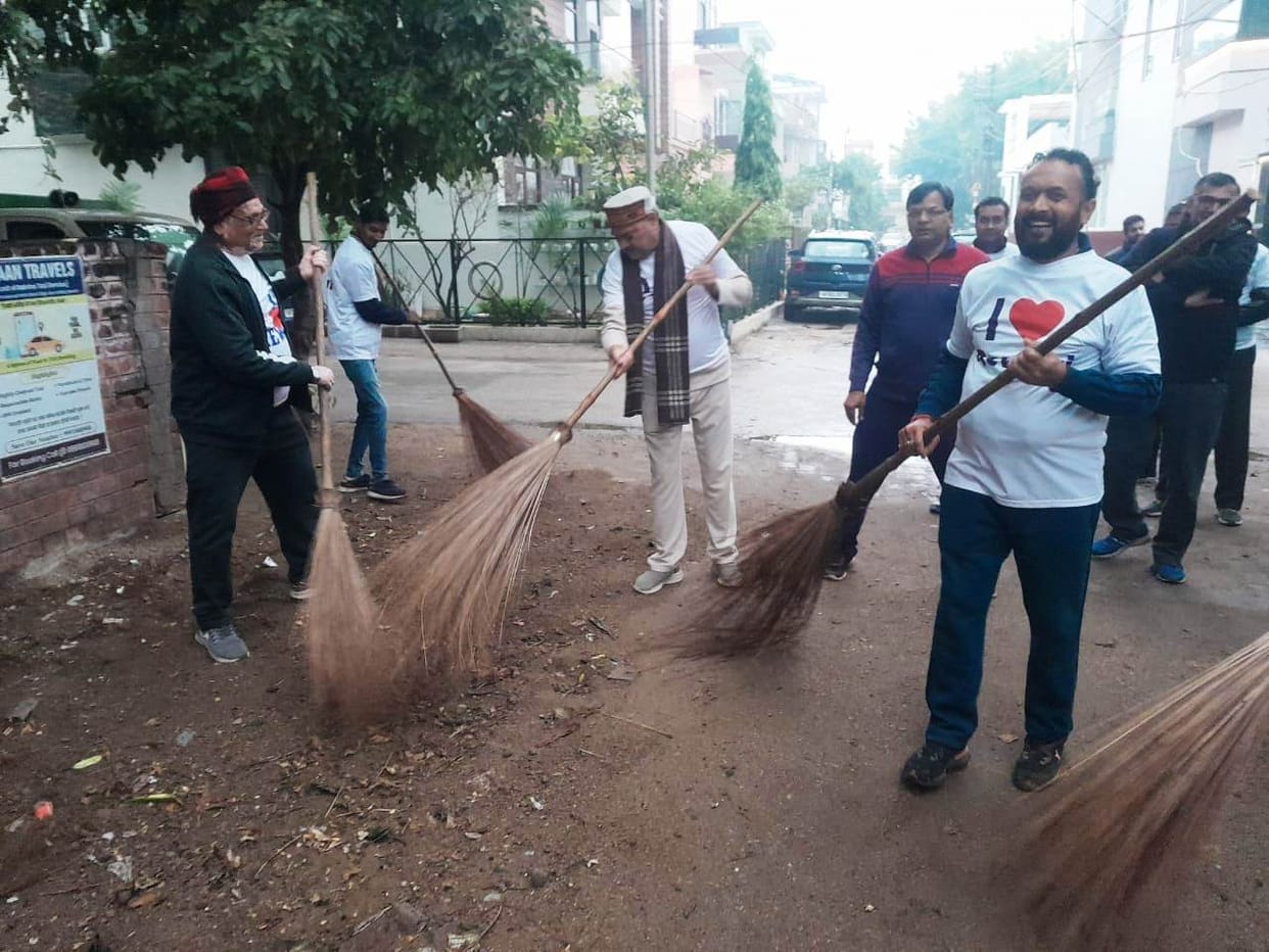 MLA administered oath to make the city clean and beautiful