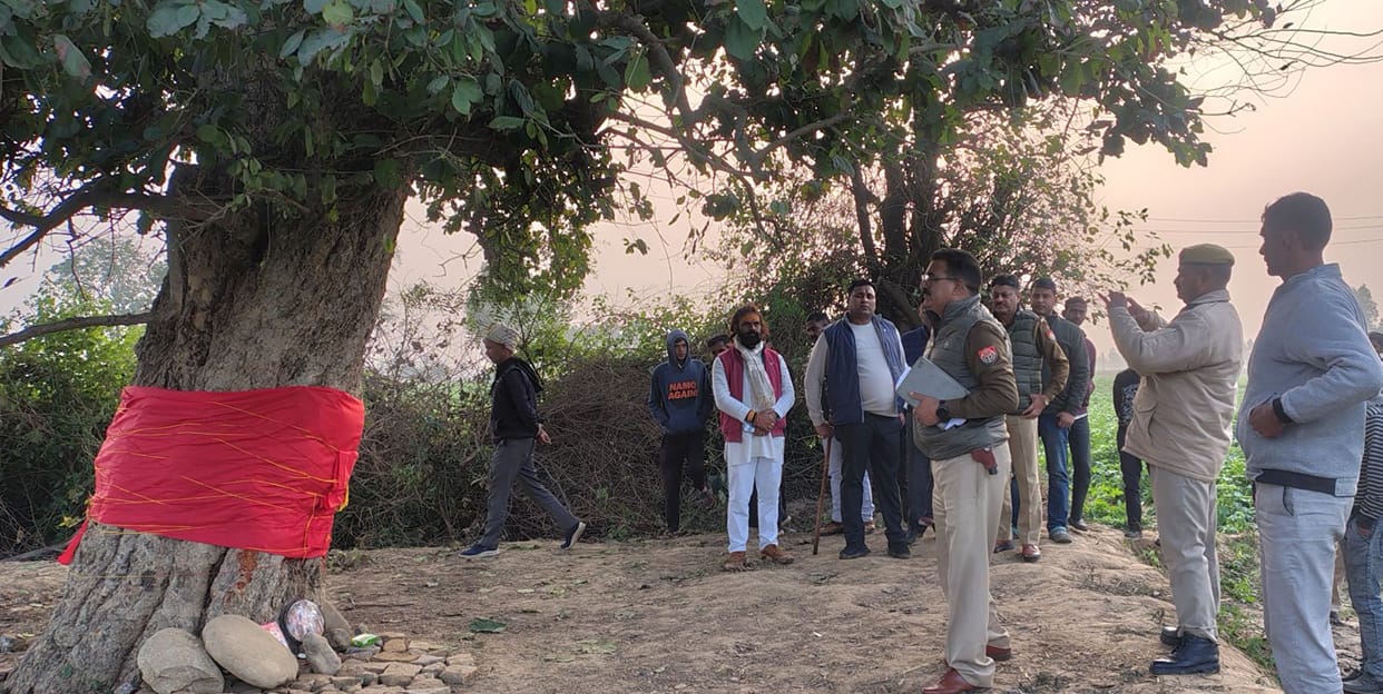 Claim of having a temple near the well in village Sangrampur