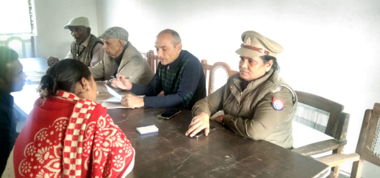 Relationship soured due to husband's foreign trip, saved from breaking