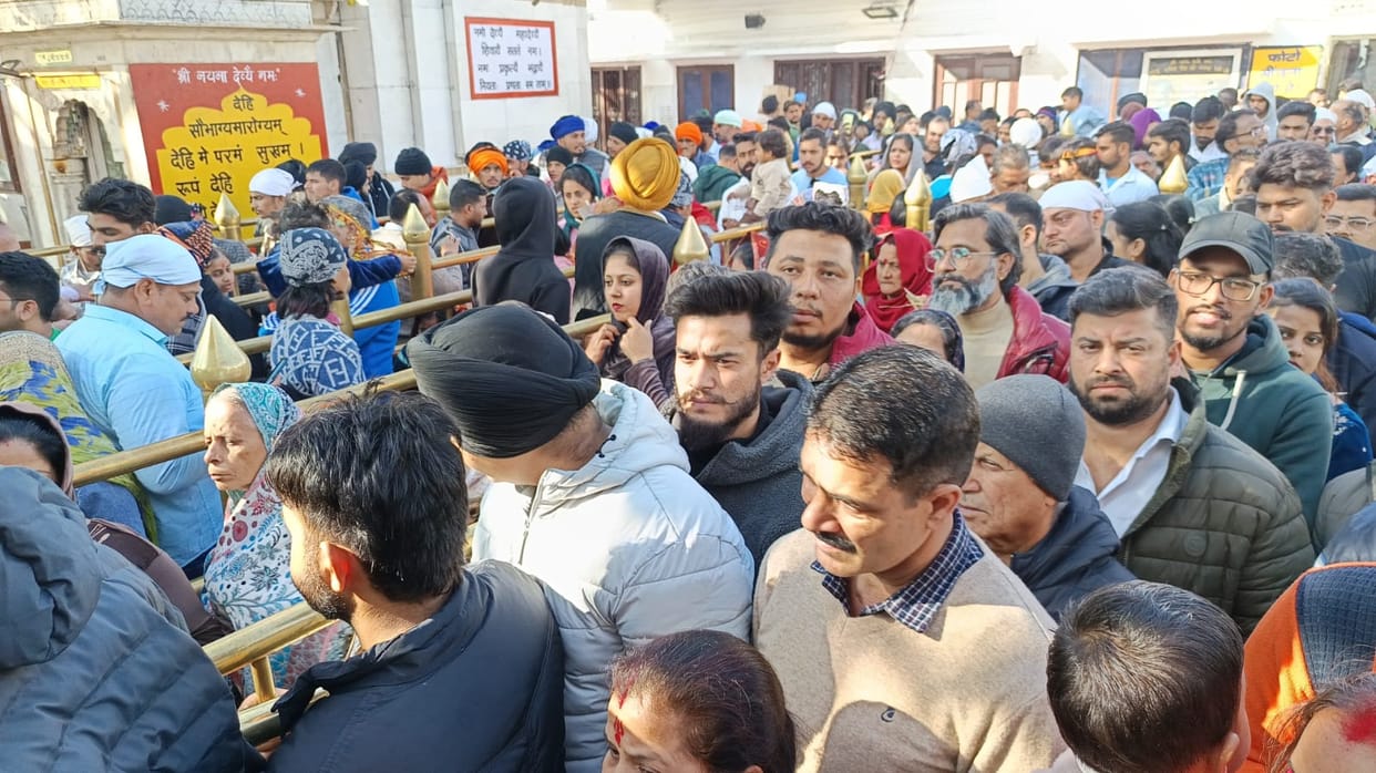 20 thousand devotees paid obeisance to Shri Nayana Devi Ji.