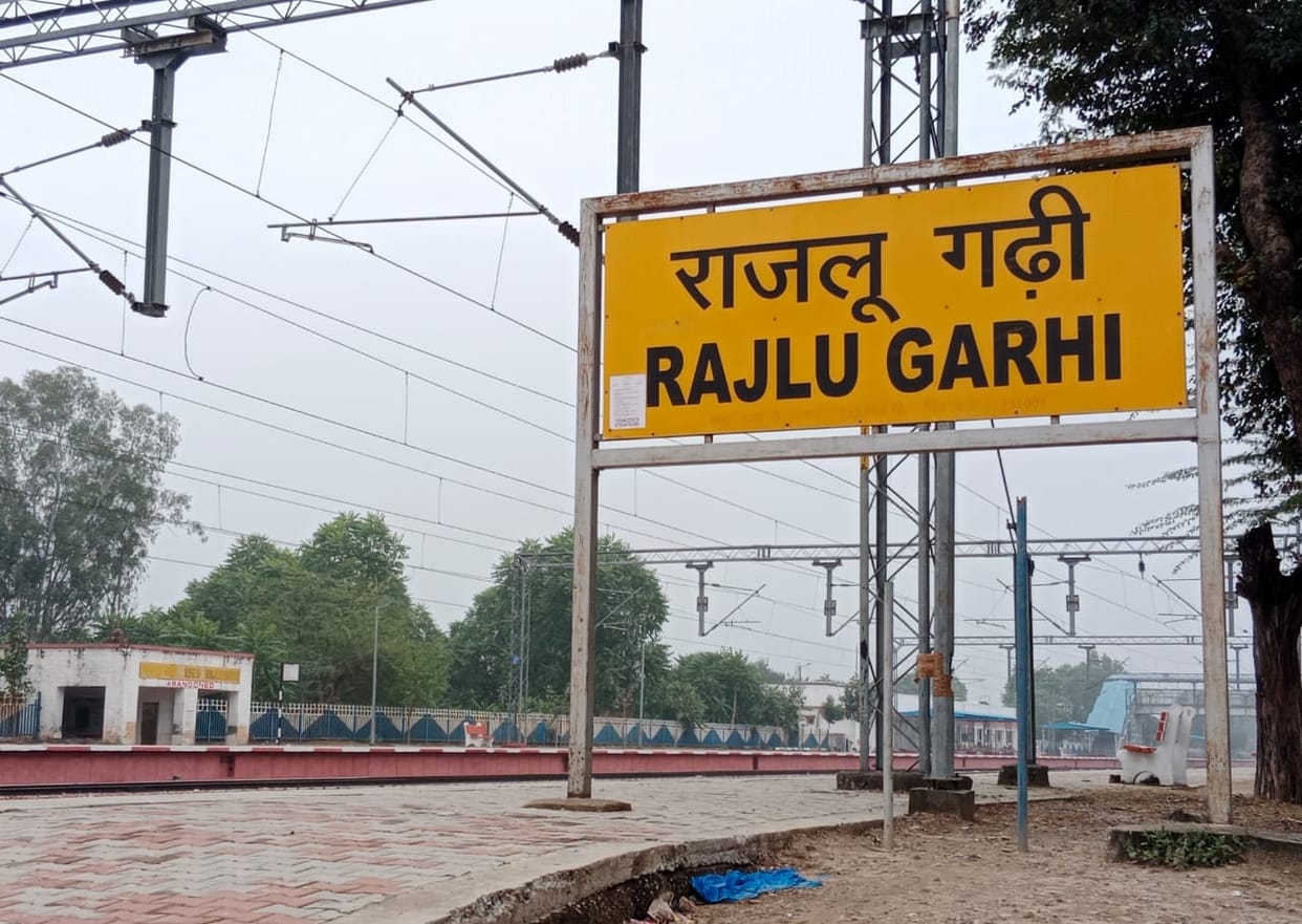 Railway tracks turning red: One person loses his life every third day in a year