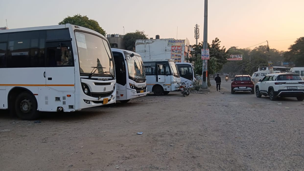 Transporter made illegal parking of private buses in Brass Market and Grain Market