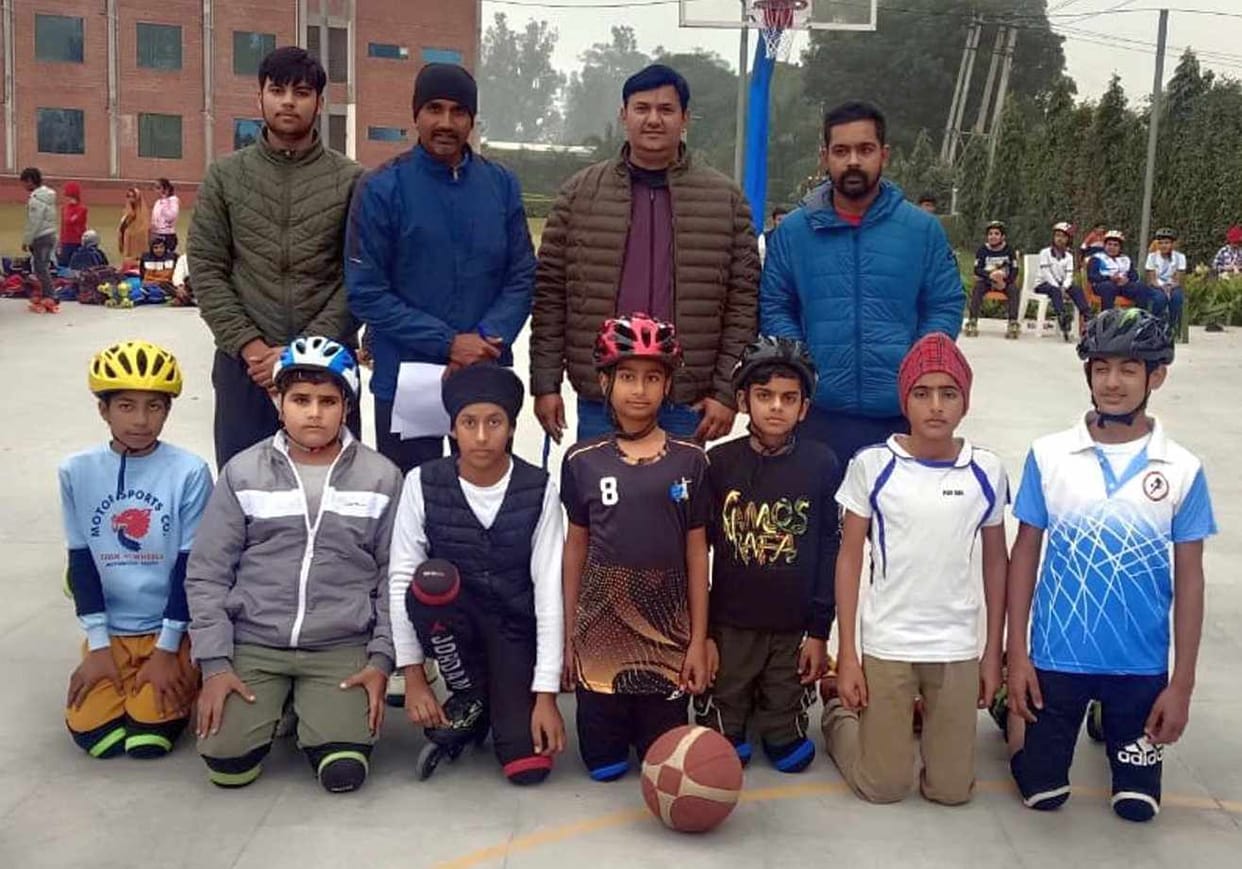 Fatehabad players shine in the state roller skate basketball championship, win runner up trophy