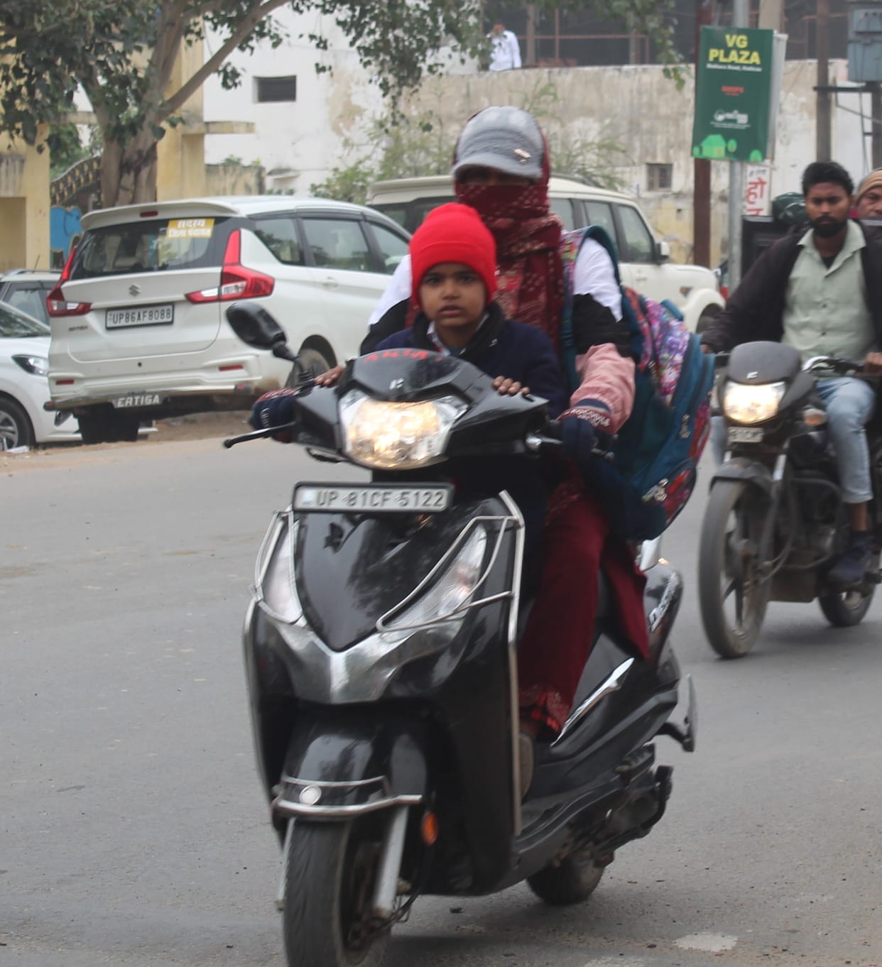 Cold winds make people shiver