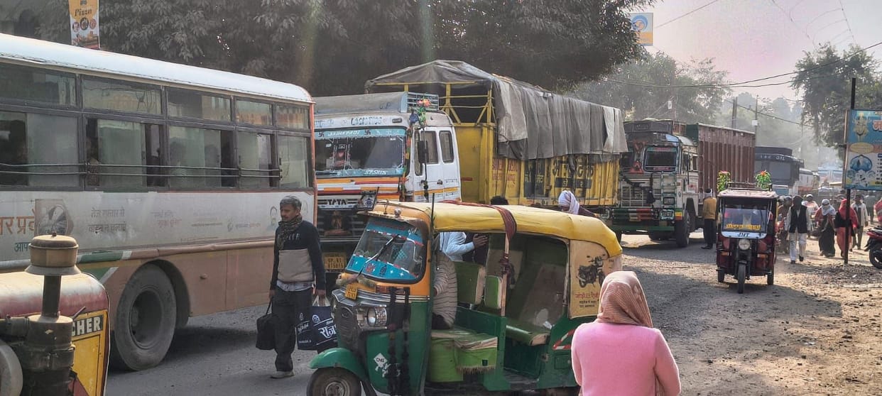 Somvati Amavasya: Jam like situation throughout the day, vehicles kept crawling