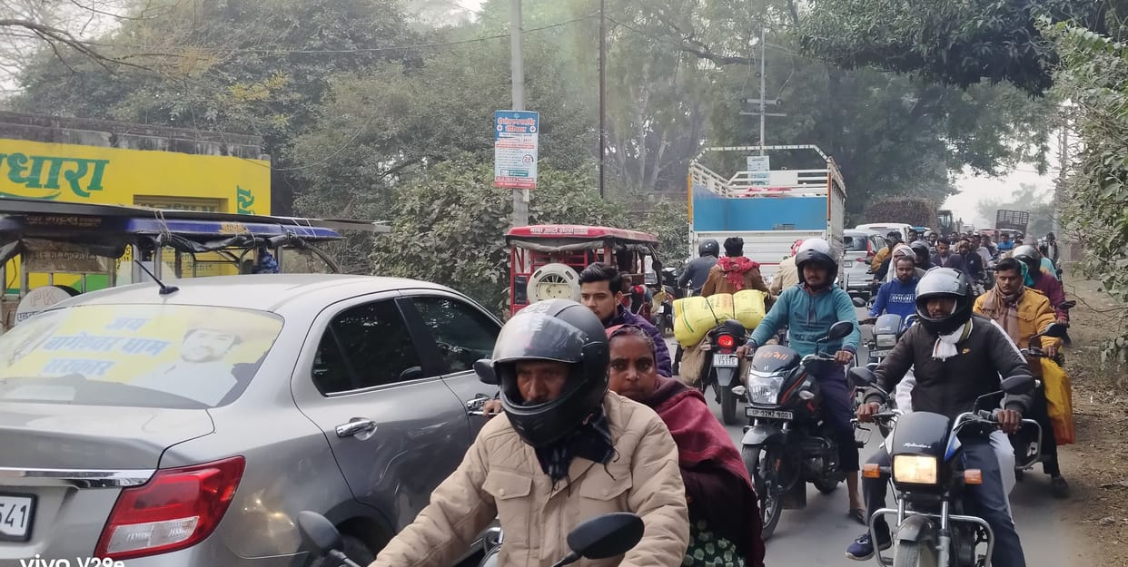 Crossing remained closed for 45 minutes, ambulance stuck in jam
