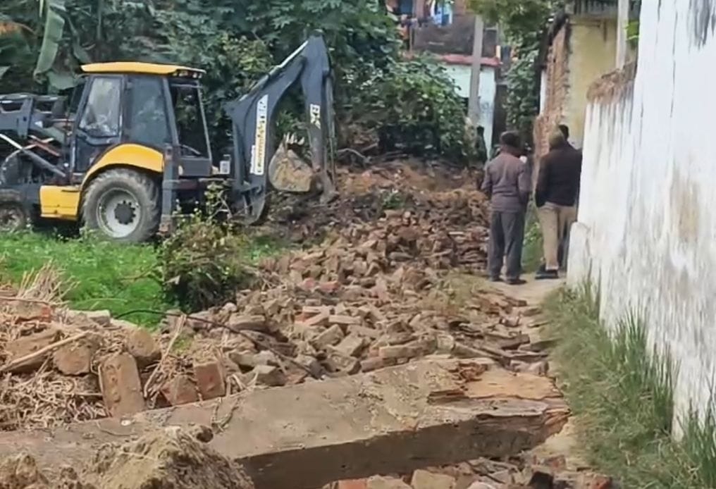 Construction done on Chakroad, bulldozer started