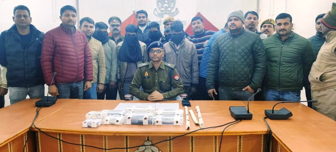 Five henchmen of thief gang arrested, three pistols, cash and jewelery recovered