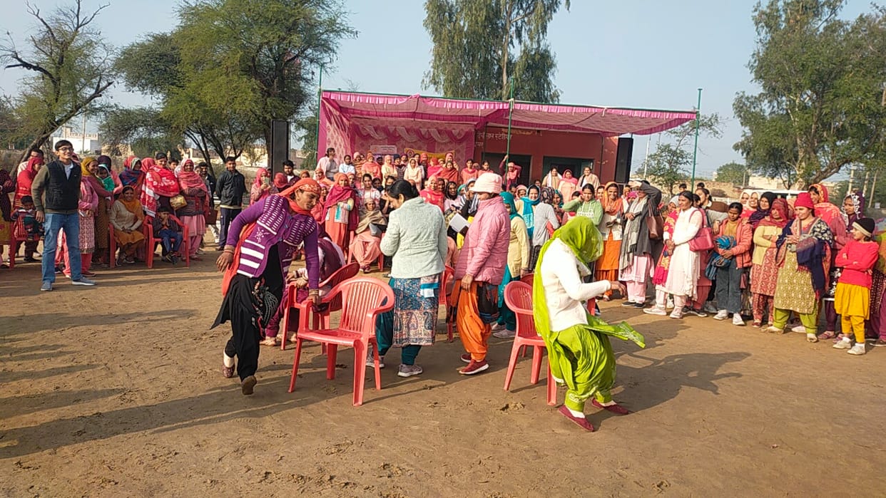 Block level competition: Kiran of Rupana Khurd became the best runner in 400 meter race.