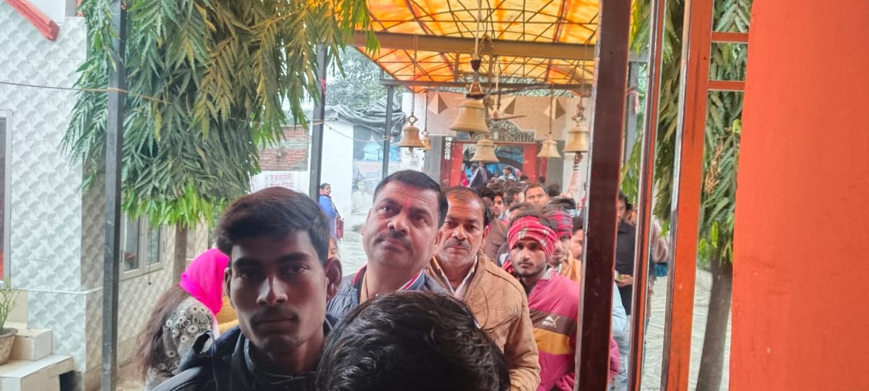 Started the new year with havan puja and darshan of gods.