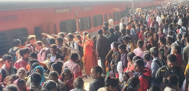 Special train run for black lovers on New Year