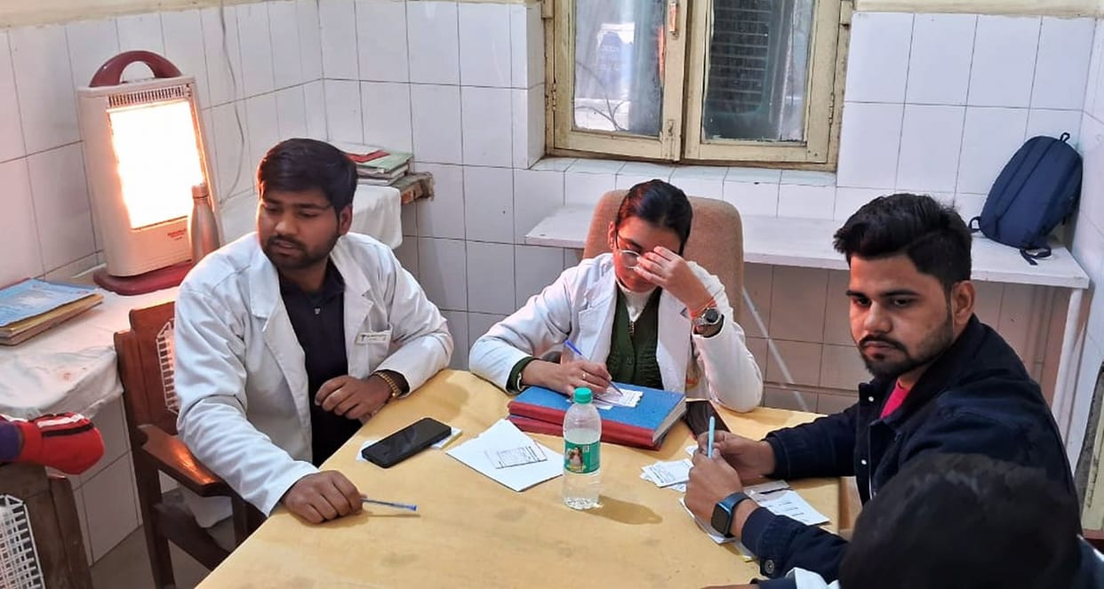 Patients are shivering in the wards... even without doctors, heaters are burning in the rooms