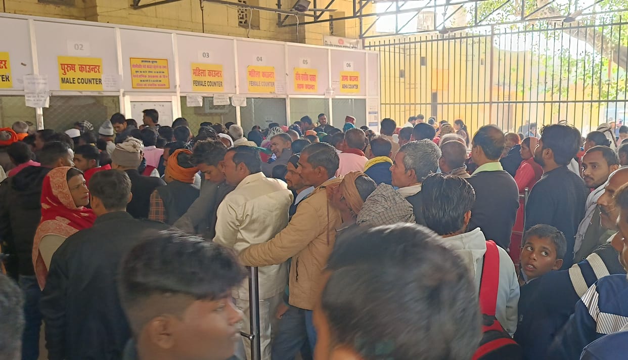One lakh tablets kept in stock, doctors prescribing medicines from outside