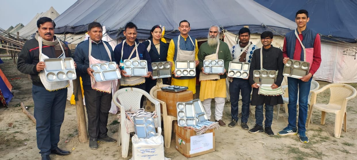 15 lakh bags and plates reached Prayagraj Mahakumbh