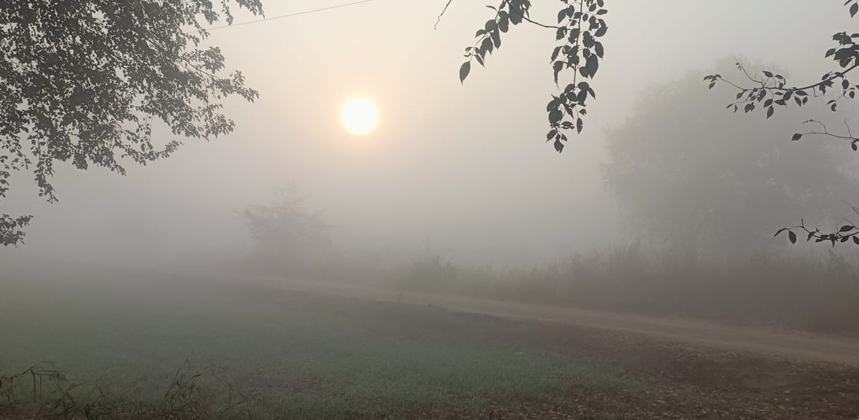 Cold wind blew at a speed of three km, the chill increased