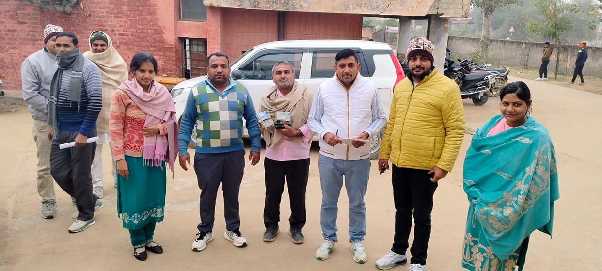 Electricity Corporation team uprooted meters for not paying bills