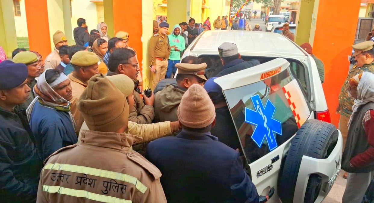 A young man attempted self-immolation in front of SSP's room