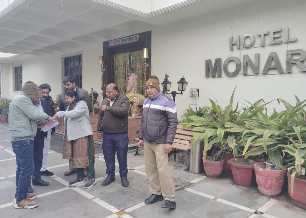 Monarch Hotel's submersible disconnected