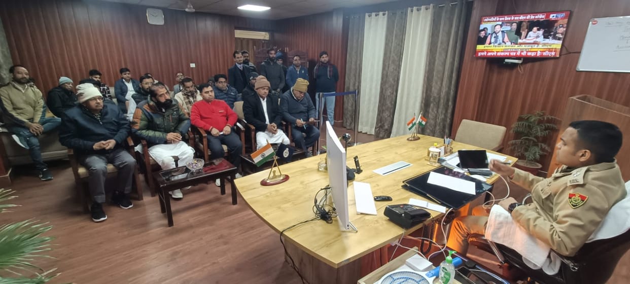 SP gave guidelines by holding a meeting of hotel, PG and Dharamshala operators and officials