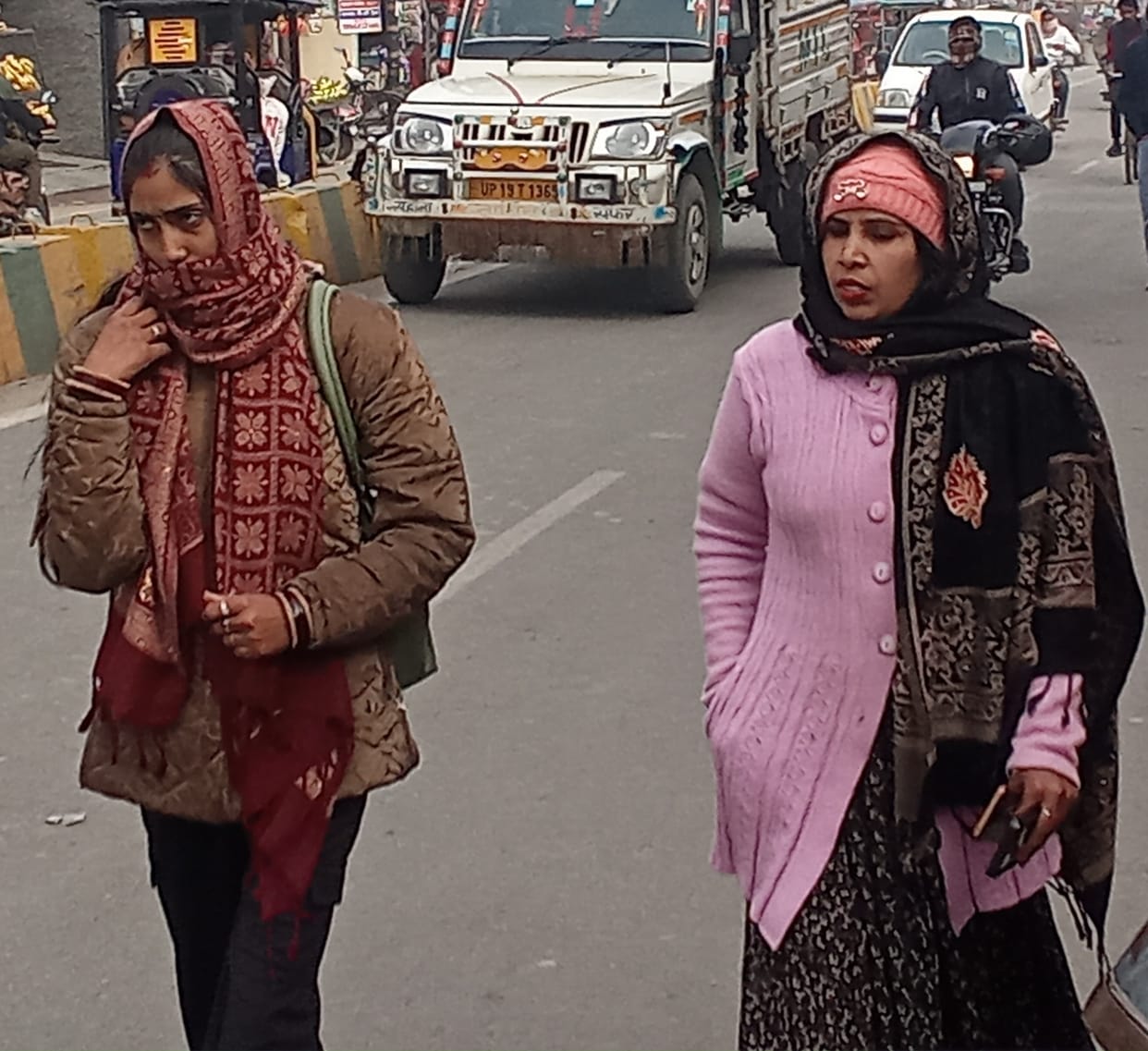 Temperatures dropped by one degree, people shivered due to cold wave