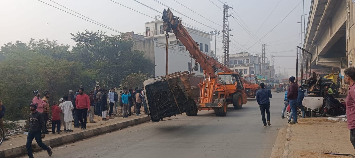 NHAI removed encroachment from service road
