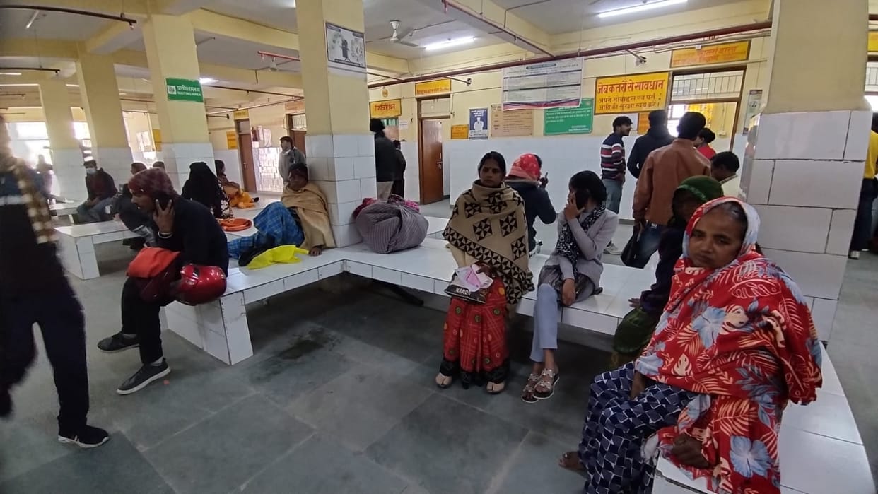 Cold: People seen struggling with problems, less crowd at public places