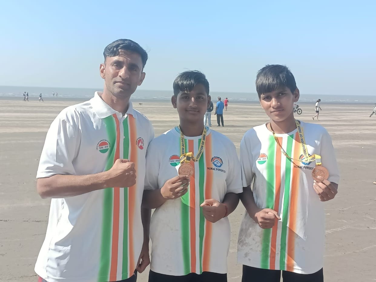 Player Nikita stood third in the national tug of war.