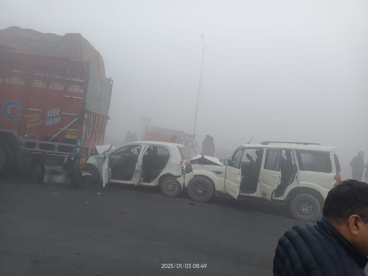 Fog wreaks havoc... A dumper hits a roadways bus carrying 60 passengers, 16 vehicles collide on NH-9