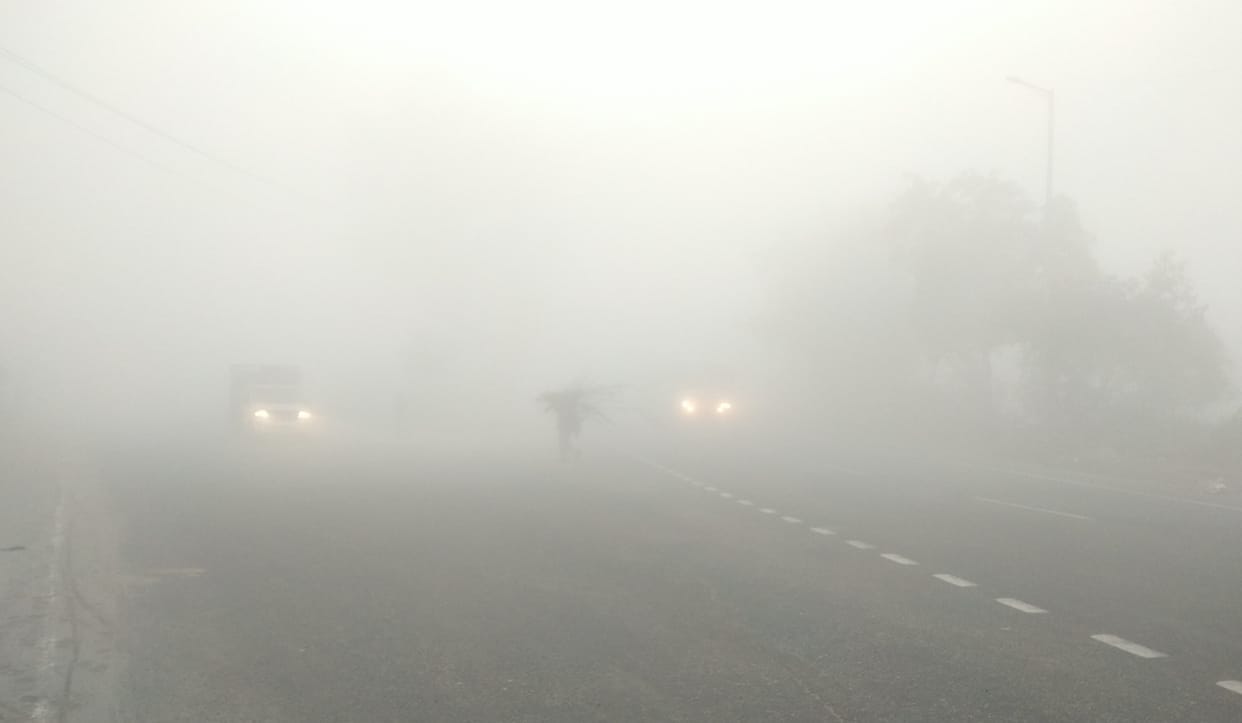 Fog warning in up cold made people shiver weather department made this prediction