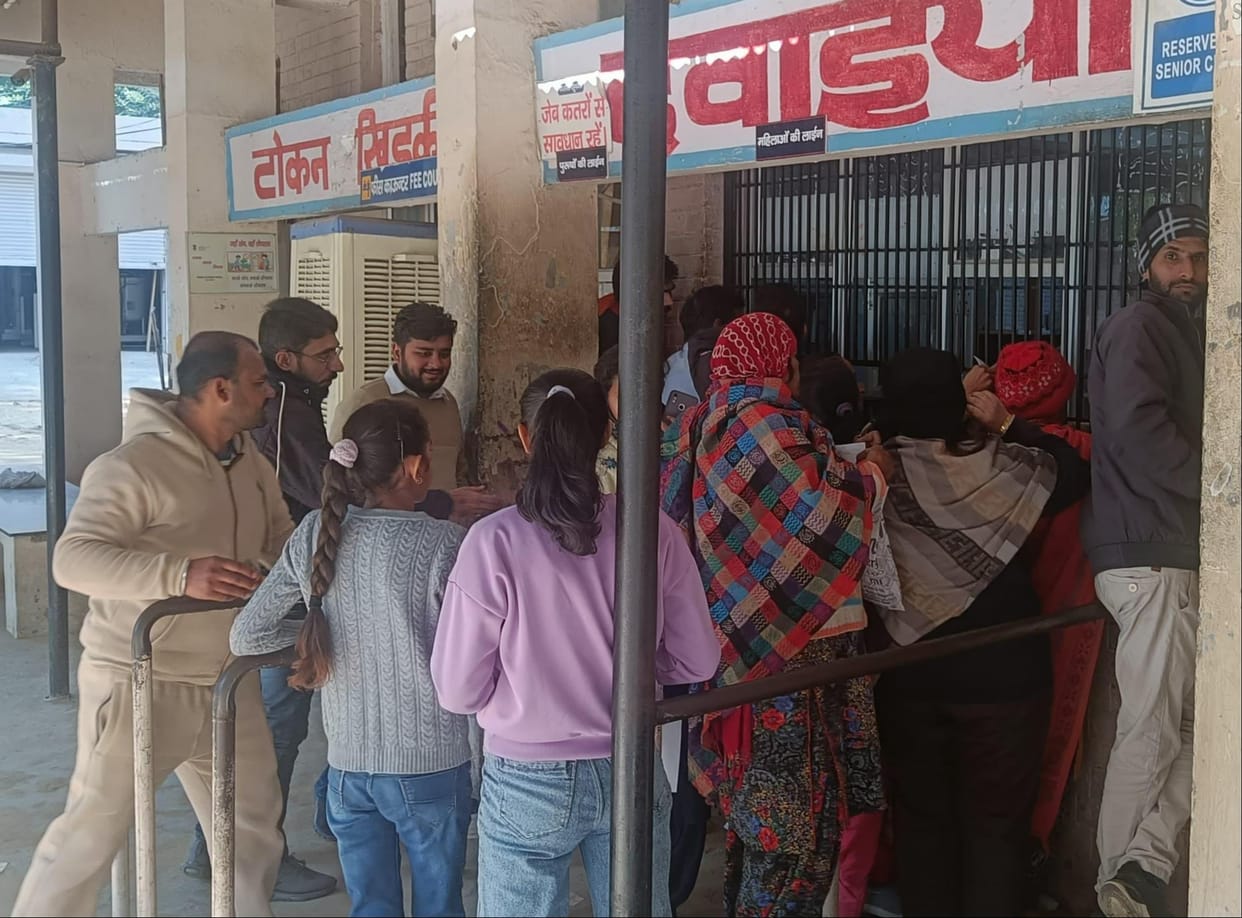 Due to increasing cold, children are getting pneumonia and adults are complaining of infection