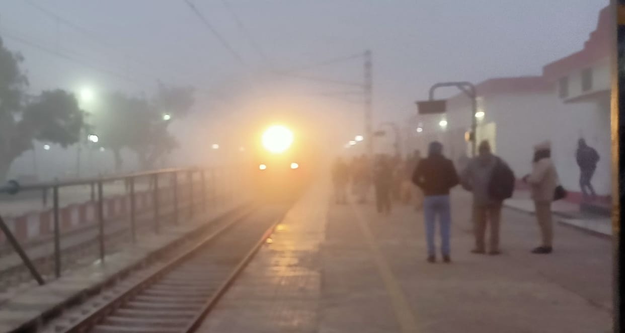 North Eastern Railway has installed anti-fog devices in 980 trains now speed will not be halted due to fog