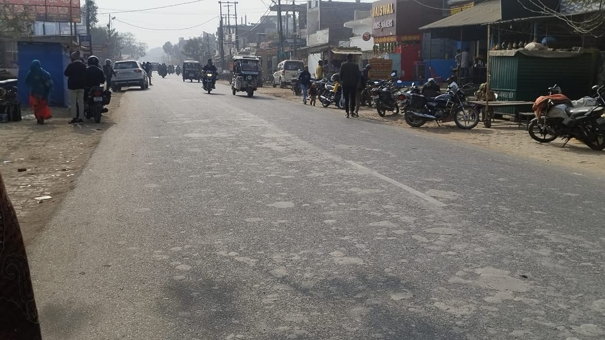 Survey of Khalilabad-Dhanghata road completed, vehicles will be able to run fast soon