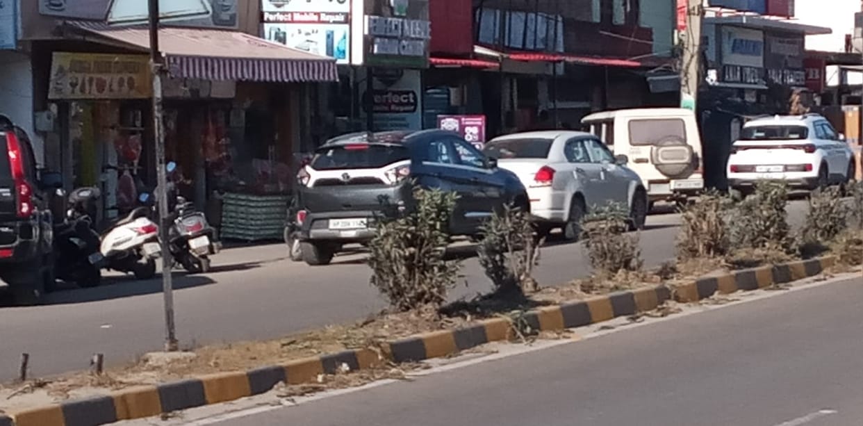 Illegal parking not controlled