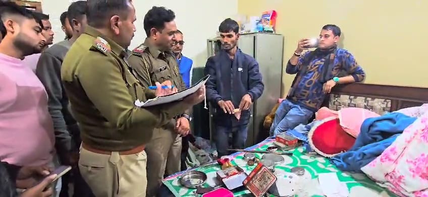 Damoh thief afraid of God and after stealing said God watching so steal silver utensils from place of worship