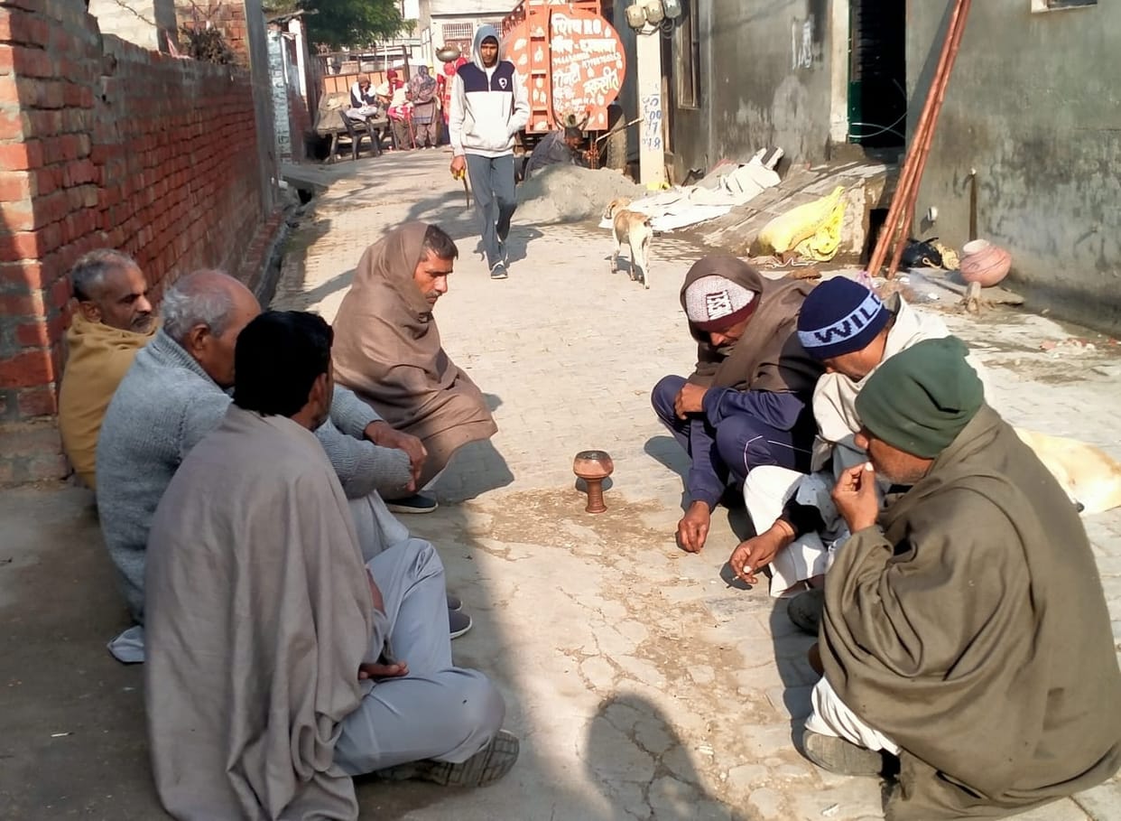 A young man died due to burning in a house fire, his mother and brother also got burnt