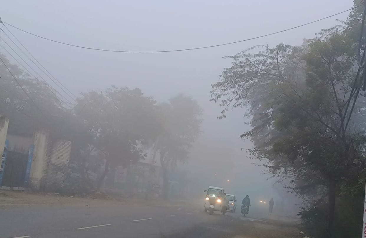 Vehicles kept crawling on the roads due to the wall of fog