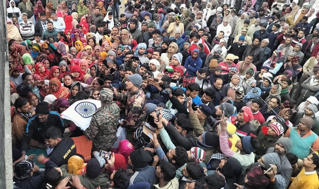 Soldier Aman Yadav's funeral took place in Sakatpur Rewari