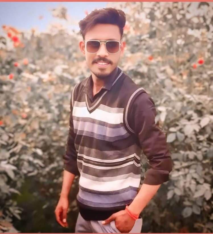 Bike collided with a tree, young man died